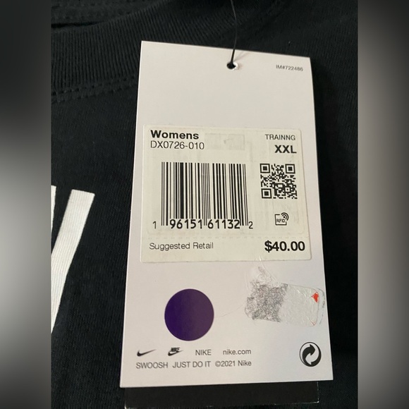 Nike “We fly to defy” long sleeve black XXL womens tee. NWT - Picture 3 of 4